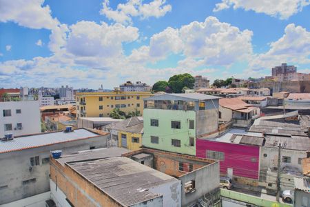 Sala - Janela Vista de apartamento à venda com 3 quartos, 75m² em Carlos Prates, Belo Horizonte
