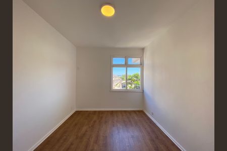 Casa à venda com 2 quartos, 100m² em Inhaúma, Rio de Janeiro