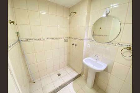 Casa à venda com 2 quartos, 100m² em Inhaúma, Rio de Janeiro