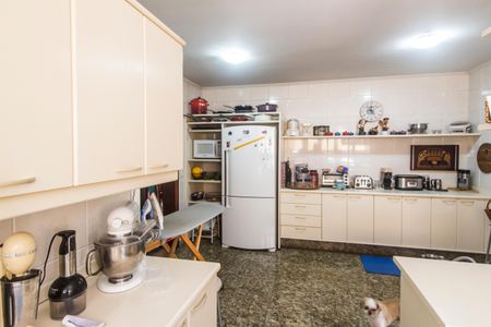 Cozinha de casa de condomínio à venda com 4 quartos, 490m² em Residencial Cinco (alphaville), Santana de Parnaíba