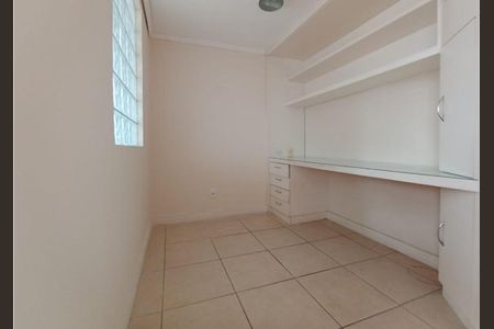 Dispensa de apartamento à venda com 2 quartos, 140m² em Praia de Belas, Porto Alegre