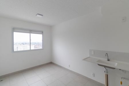 Sala/Cozinha/Área de Serviço de apartamento para alugar com 2 quartos, 35m² em Vila Nova Curuca, São Paulo