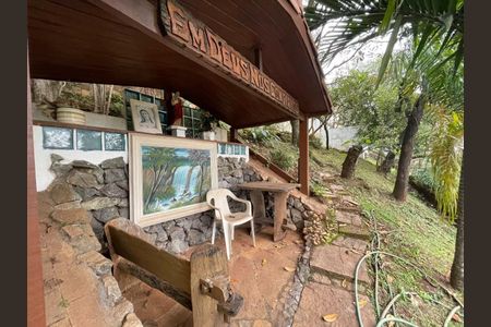 Casa para alugar com 4 quartos, 494m² em Belvedere, Belo Horizonte