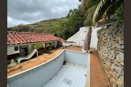 Casa para alugar com 4 quartos, 494m² em Belvedere, Belo Horizonte