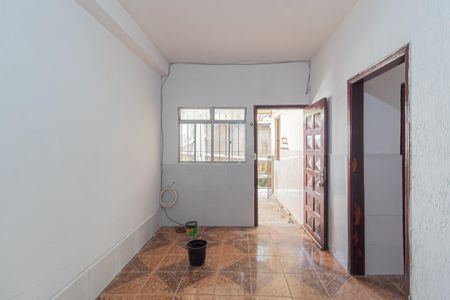 Sala de casa para alugar com 2 quartos, 70m² em Vila Paranagua, São Paulo