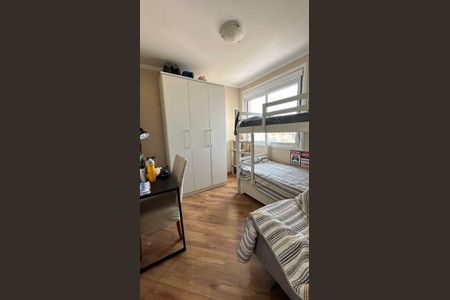 Quarto de apartamento à venda com 2 quartos, 94m² em Jardim Europa, Porto Alegre