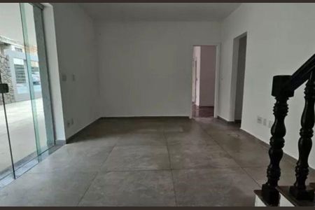 Casa para alugar com 5 quartos, 300m² em Fonte Grande, Contagem