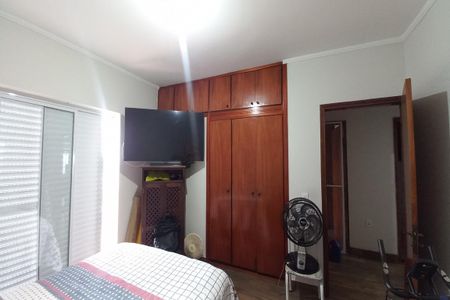 Quarto 1 de casa à venda com 3 quartos, 214m² em Jardim Santa Lúcia, Campinas
