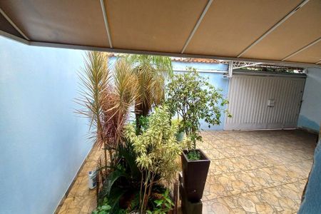 Vista da Sala de casa à venda com 3 quartos, 214m² em Jardim Santa Lúcia, Campinas