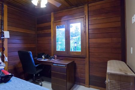 quarto 1 de casa à venda com 3 quartos, 1500m² em Canto das Águas, Rio Acima