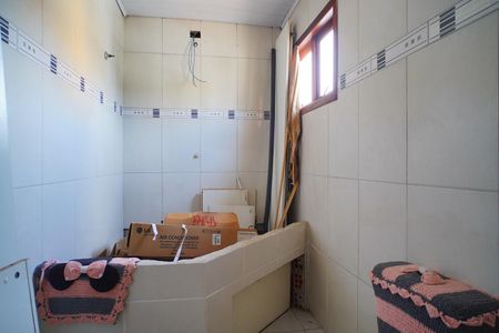 Banheiro suíte de apartamento para alugar com 3 quartos, 125m² em Passo das Pedras, Porto Alegre