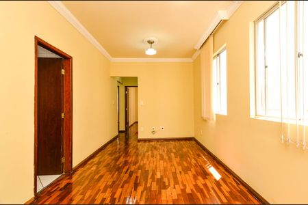 Sala Ambientes de apartamento para alugar com 3 quartos, 77m² em União, Belo Horizonte