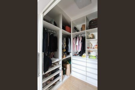 Closet da suíte 1 de casa para alugar com 4 quartos, 360m² em Itapoã, Belo Horizonte