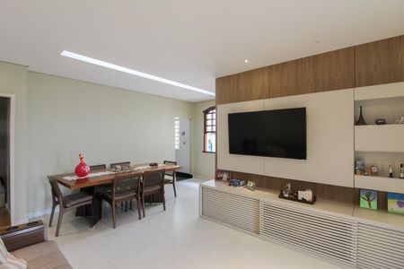 Sala de casa para alugar com 4 quartos, 360m² em Itapoã, Belo Horizonte