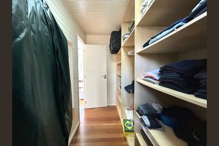 Suíte Closet de casa para alugar com 3 quartos, 200m² em Lagoa da Conceição, Florianópolis