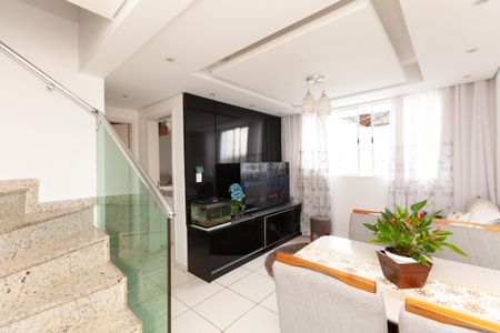 Apartamento à venda com 2 quartos, 69m² em Tirol, Contagem