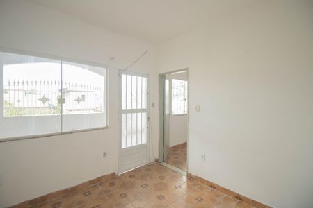 Sala de casa para alugar com 2 quartos, 80m² em Porto Novo, São Gonçalo