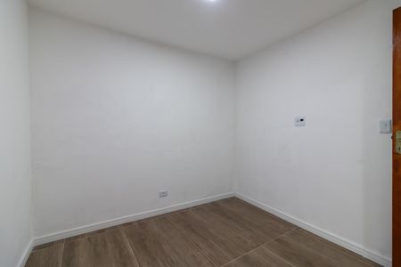 Quarto 2 de casa para alugar com 3 quartos, 120m² em Vila Talarico, São Paulo