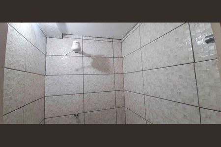 Banheiro de casa para alugar com 1 quarto, 20m² em Cipava, Osasco