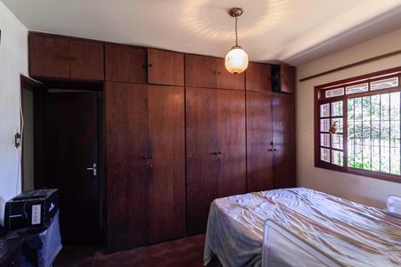 Suíte 1 de casa à venda com 2 quartos, 400m² em São Salvador, Belo Horizonte