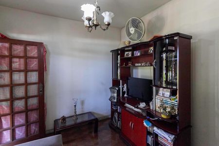 Sala de casa à venda com 2 quartos, 400m² em São Salvador, Belo Horizonte