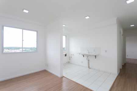 Sala de apartamento para alugar com 2 quartos, 44m² em Jardim Helian, São Paulo