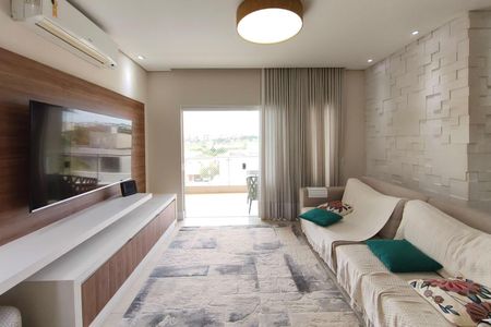 Sala de casa à venda com 3 quartos, 325m² em Jardim Nova Europa, Campinas