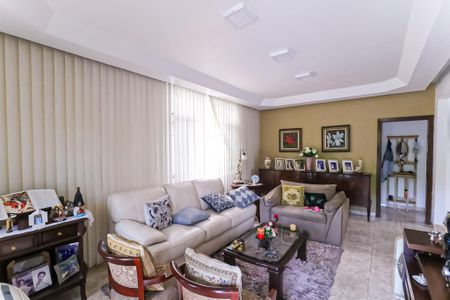 Sala de casa de condomínio para alugar com 4 quartos, 250m² em Cachambi, Rio de Janeiro