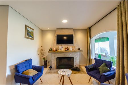 Sala de casa para alugar com 4 quartos, 576m² em Jardim Vivan, São Paulo