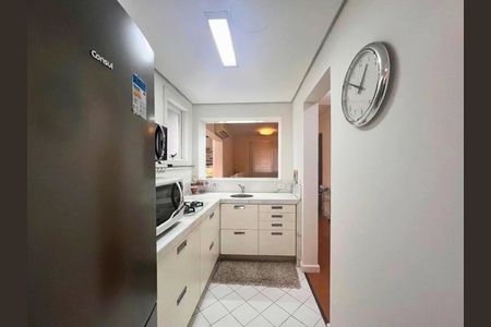 Cozinha de apartamento para alugar com 2 quartos, 84m² em Bela Vista, Porto Alegre