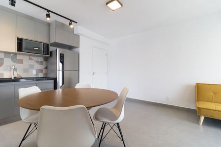 Sala de apartamento para alugar com 2 quartos, 54m² em Vila Nair, São Paulo