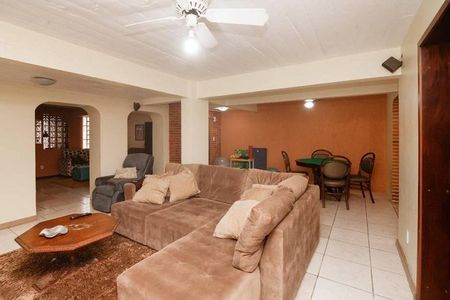 Sala de casa para alugar com 4 quartos, 580m² em Menino Deus, Porto Alegre