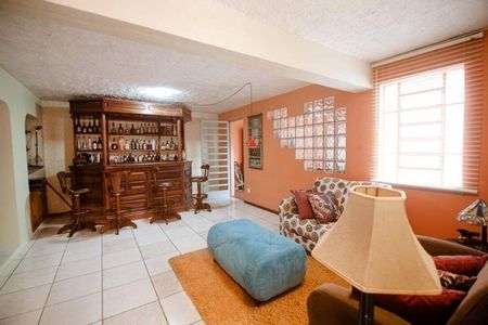 Sala de casa para alugar com 4 quartos, 580m² em Menino Deus, Porto Alegre