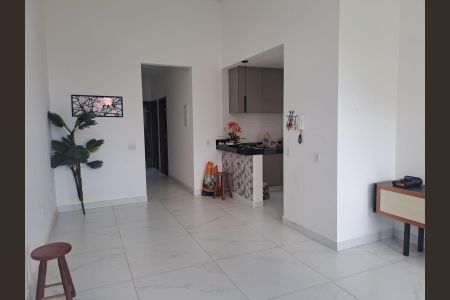 Casa à venda com 3 quartos, 360m² em Lundcéia, Lagoa Santa