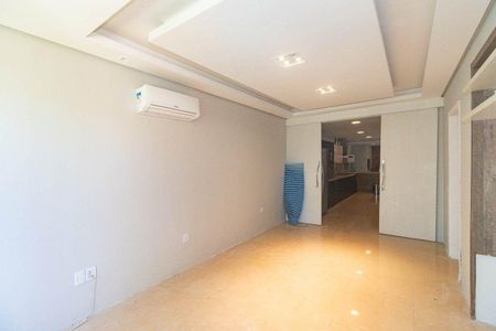 Sala de casa à venda com 3 quartos, 408m² em Navegantes, Porto Alegre