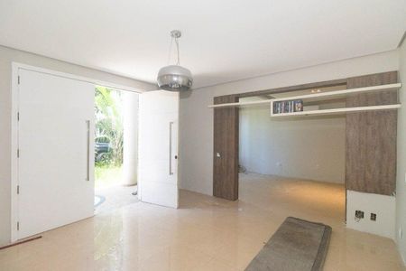 Sala de casa à venda com 3 quartos, 408m² em Navegantes, Porto Alegre