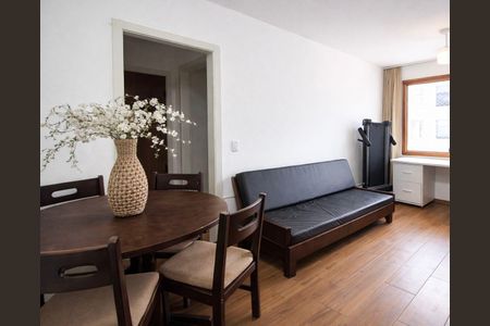 Sala de apartamento para alugar com 1 quarto, 45m² em Mont’Serrat, Porto Alegre