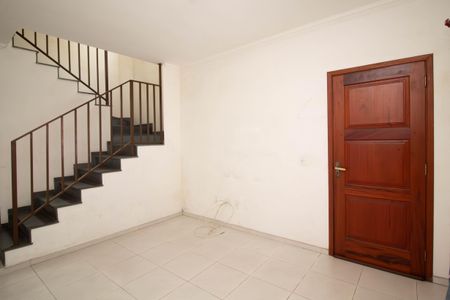Sala de casa à venda com 3 quartos, 184m² em Jardim Santa Clara, Guarulhos