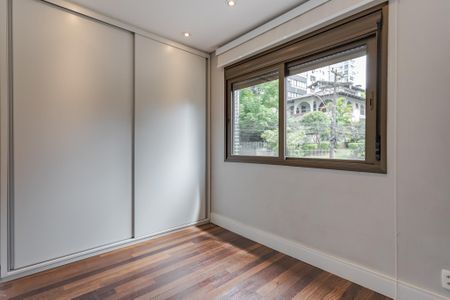 Quarto de apartamento para alugar com 2 quartos, 180m² em Auxiliadora, Porto Alegre