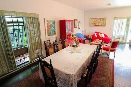 Casa à venda com 4 quartos, 320m² em Cidade Universitária, Campinas