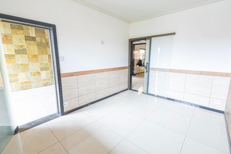 sala de casa à venda com 5 quartos, 200m² em Itatiaia, Belo Horizonte