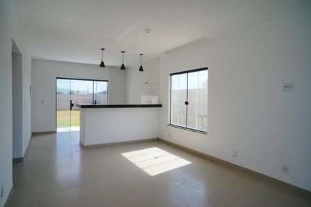 Sala de casa para alugar com 2 quartos, 80m² em Itaipuaçu, Maricá