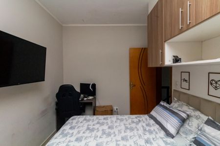 Quarto 1 de casa à venda com 2 quartos, 72m² em Parque Guarani, São Paulo
