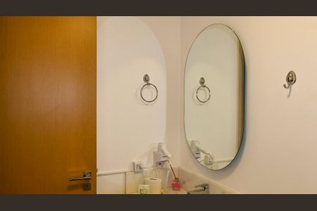 Banheiro de apartamento para alugar com 1 quarto, 49m² em Setor Bueno, Goiânia