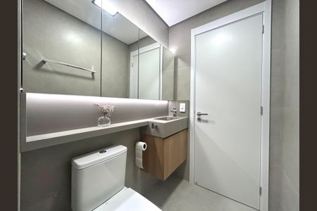 Banheiro Social de apartamento para alugar com 1 quarto, 66m² em Trindade, Florianópolis