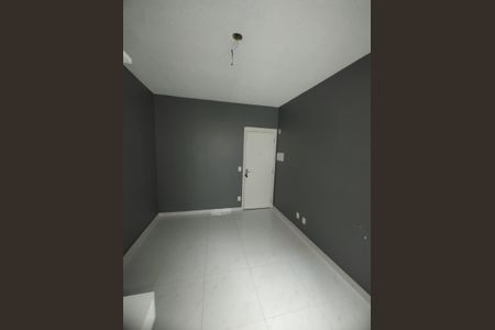 Sala de apartamento para alugar com 2 quartos, 45m² em Petrópolis, Cotia