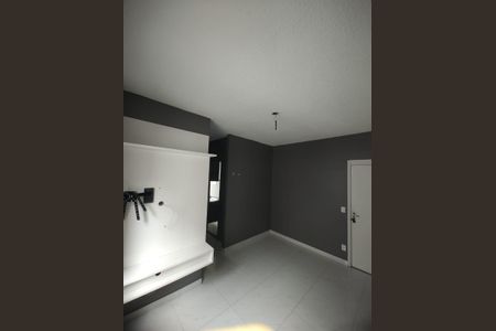 Sala de apartamento para alugar com 2 quartos, 45m² em Petrópolis, Cotia