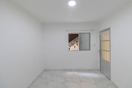 Casa para alugar com 2 quartos, 80m² em Vila Araguaia, São Paulo
