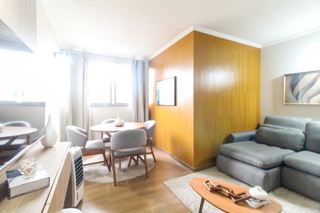 Sala de apartamento à venda com 2 quartos, 73m² em Itaquera, São Paulo