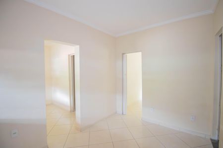 Sala de casa para alugar com 3 quartos, 100m² em Covanca, São Gonçalo